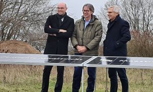 Starthandeling bouw zonnepark Belvédère